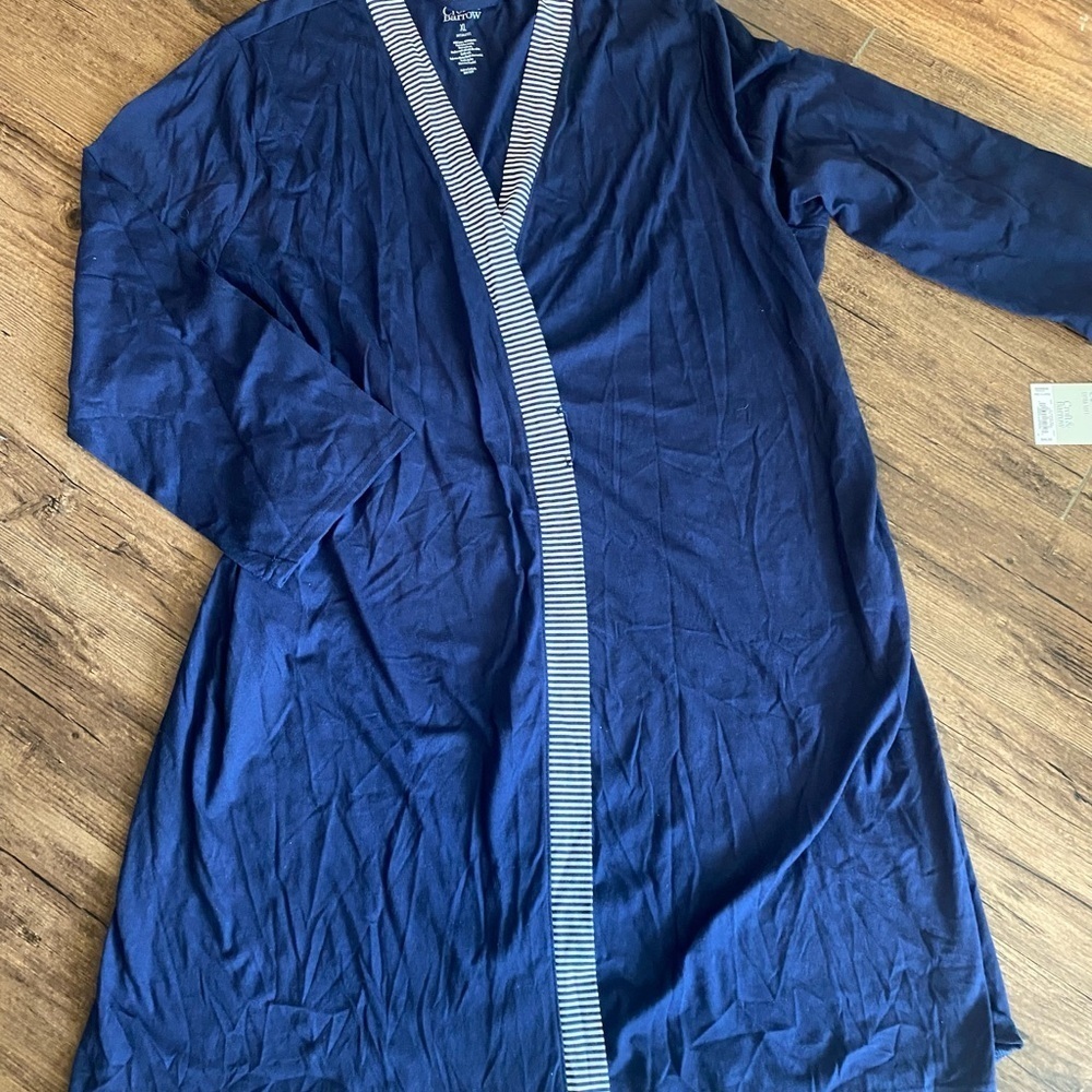 Croft and barrow NWT Navy Blue Long Sleeve Robe with Striped Trim